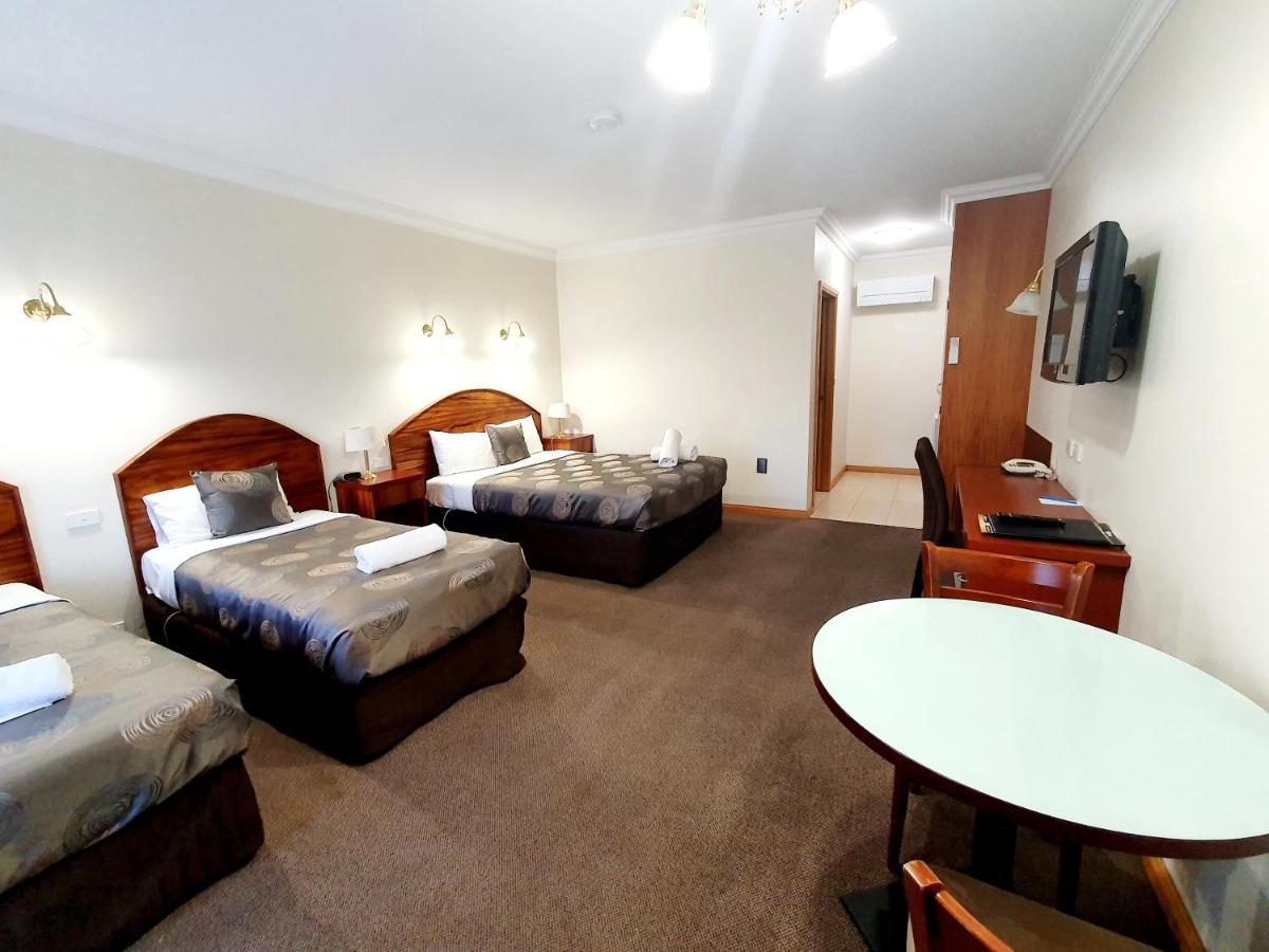 Golden Grain Motor Inn Horsham Esterno foto
