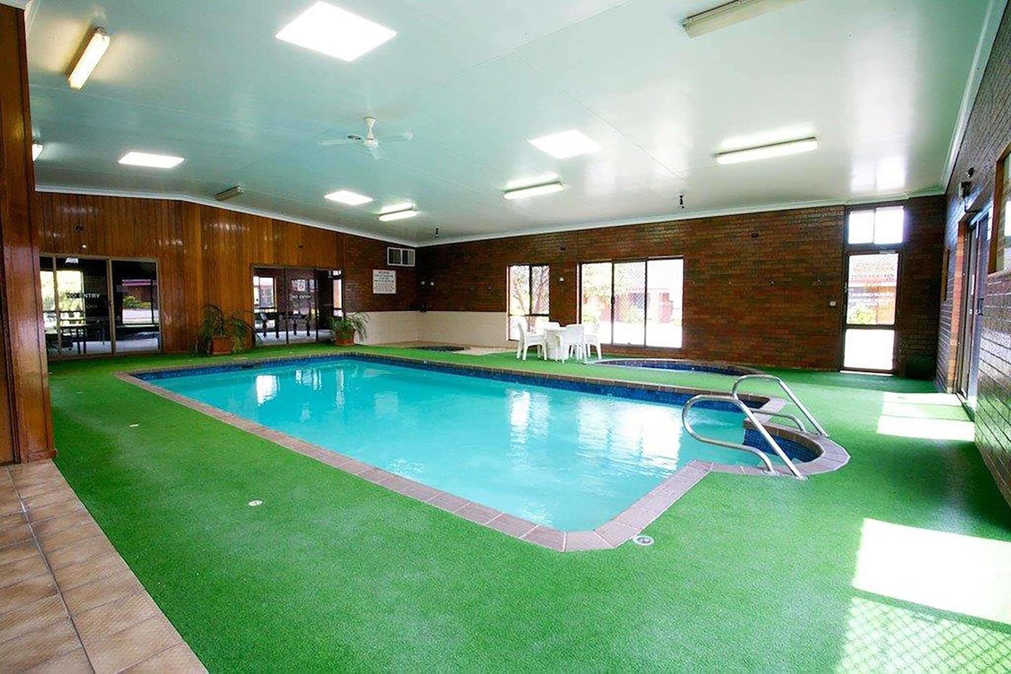 Golden Grain Motor Inn Horsham Esterno foto